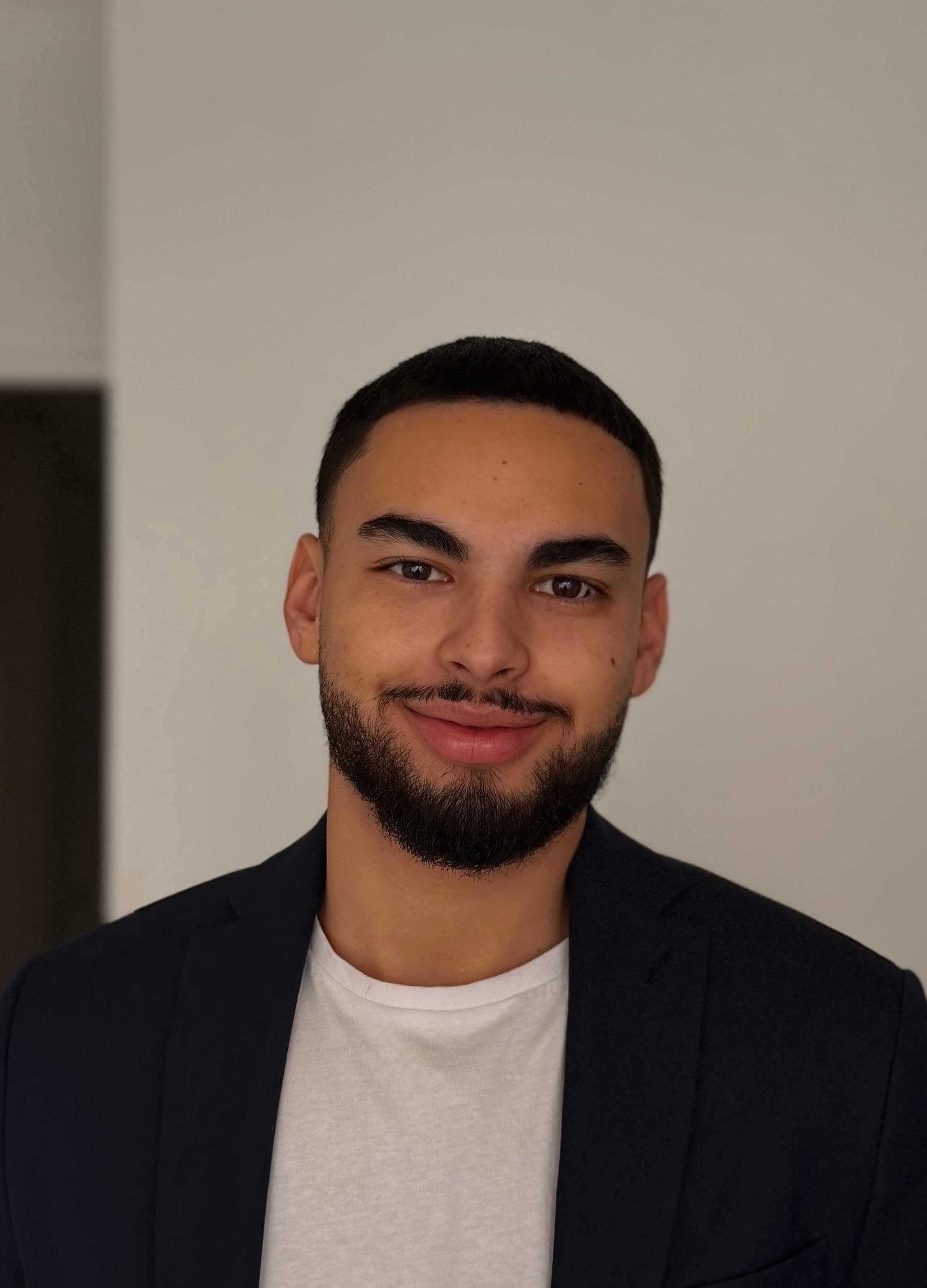 Keryan Bouzerda, fondateur d’AKNO